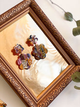 Load image into Gallery viewer, Klimt Flower - Earring
